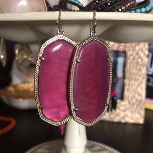 Kendra Scott Danielle earrings ❤️